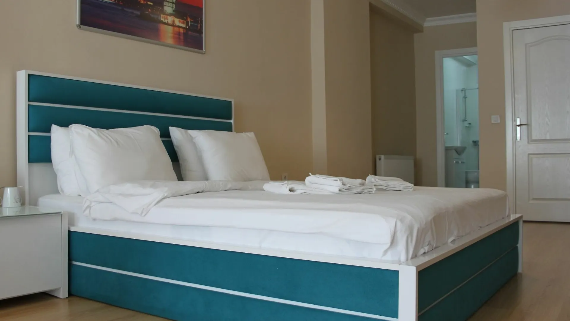 Tt Guest Rooms Istanbul Guest house